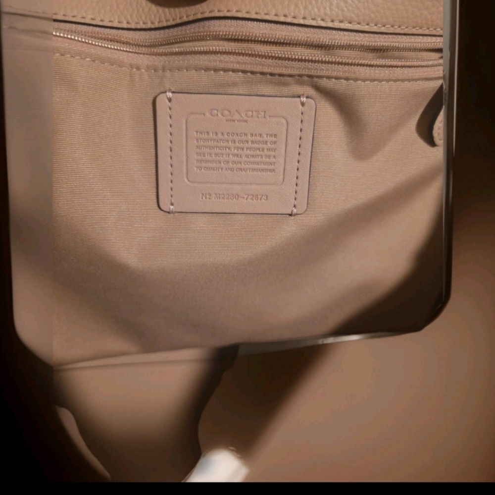 Coach LTH Tote  Wine. Inside Tag #N2 M2280-72673 PRICE IS FIRM - Picture 4 of 15
